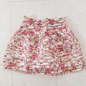 Short floral skirt